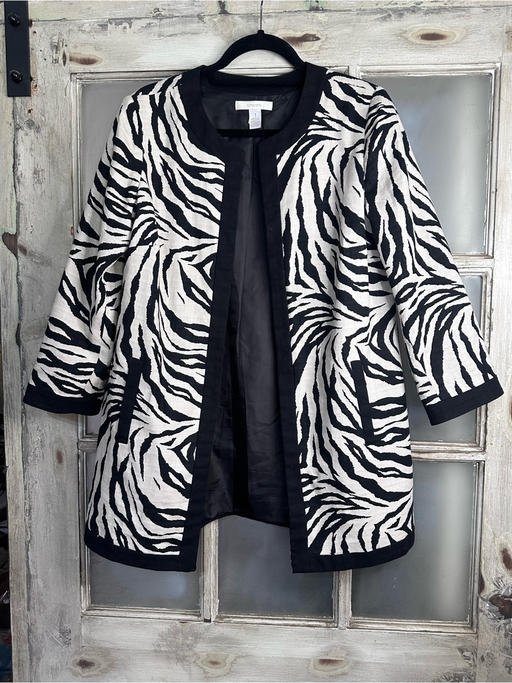 Chico’s Zebra Print Open Front Jacket Size 1 Black Ivory Animal Print